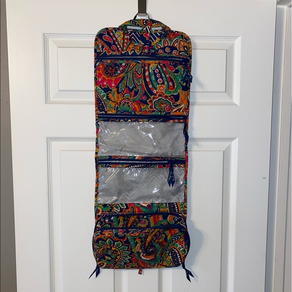Vera Bradley Handbags - Vera Bradley Venetian Paisley Hanging Travel Organizer Toiletry Bag 🧡